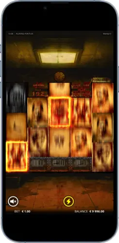 Mental 2 slot gameplay showing symbol drop and cluster formation during an active spin